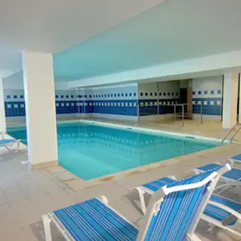 Appart chaleureux au pied des pistes avec piscine - Appartement 2 Chambres - 13