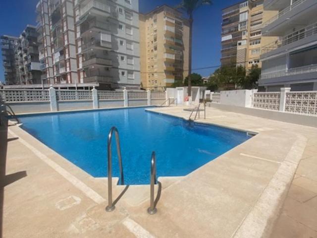 PRIMERA LINEA DE PLAYA - ZONA CLUB NAUTICO - Two-Bedroom Apartment - 32