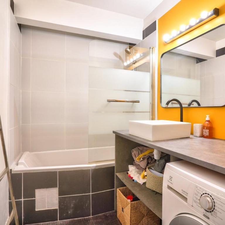 GuestReady - Apt confortable avec terrasse au 18e - Appartement - 18