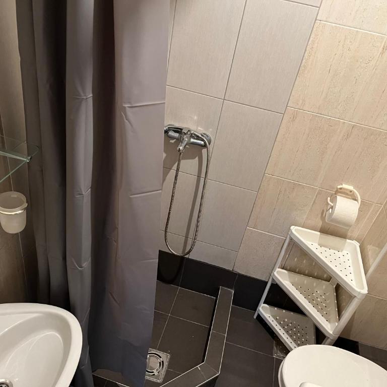 Peaceful Apartment Simovic - One-Bedroom Apartment - 9