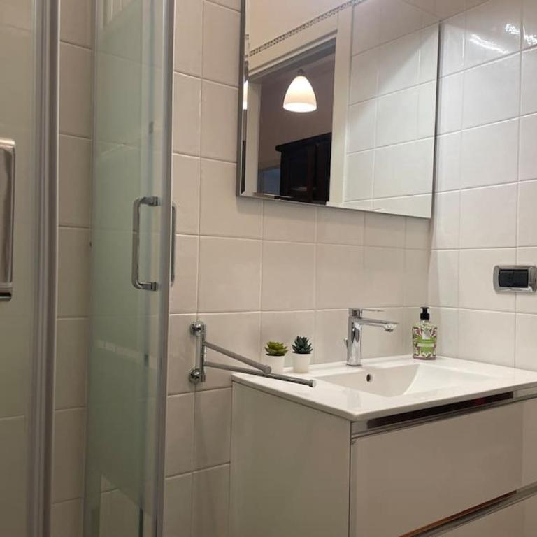 Interno 3 - Vatican Apartment - Appartamento con 2 Camere da Letto - 3