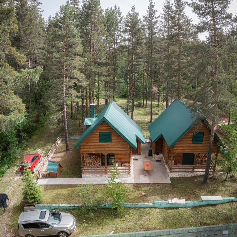Villa Foresta - Three-Bedroom Apartment - 2