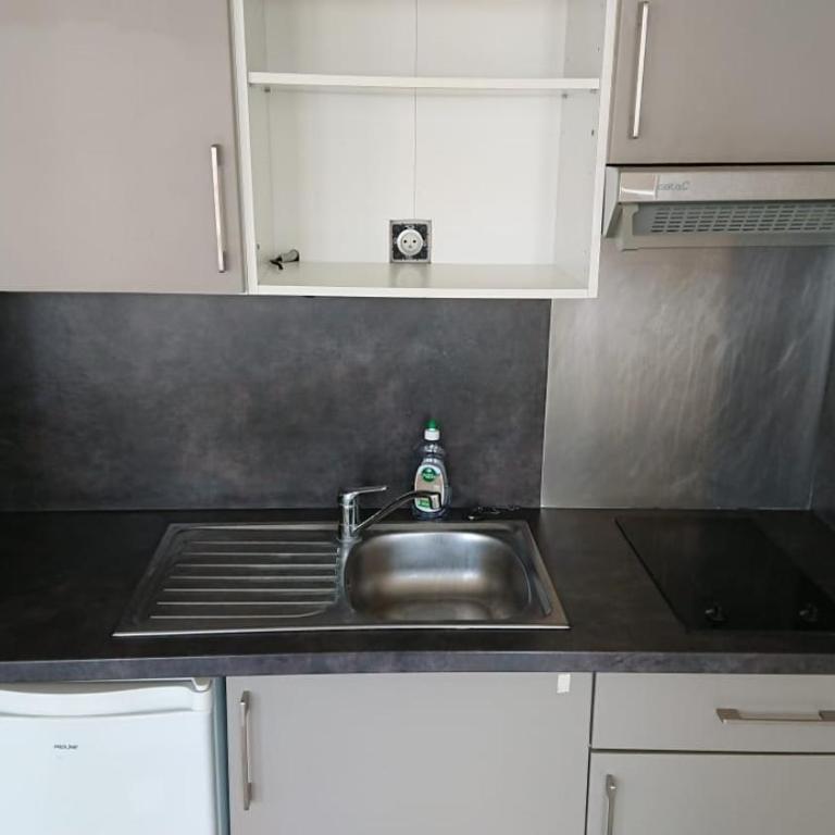 HYPER CENTRE, REMPARTS, VIEILLE VILLE , COSY, possible tout faire à pieds - One-Bedroom Apartment - 16