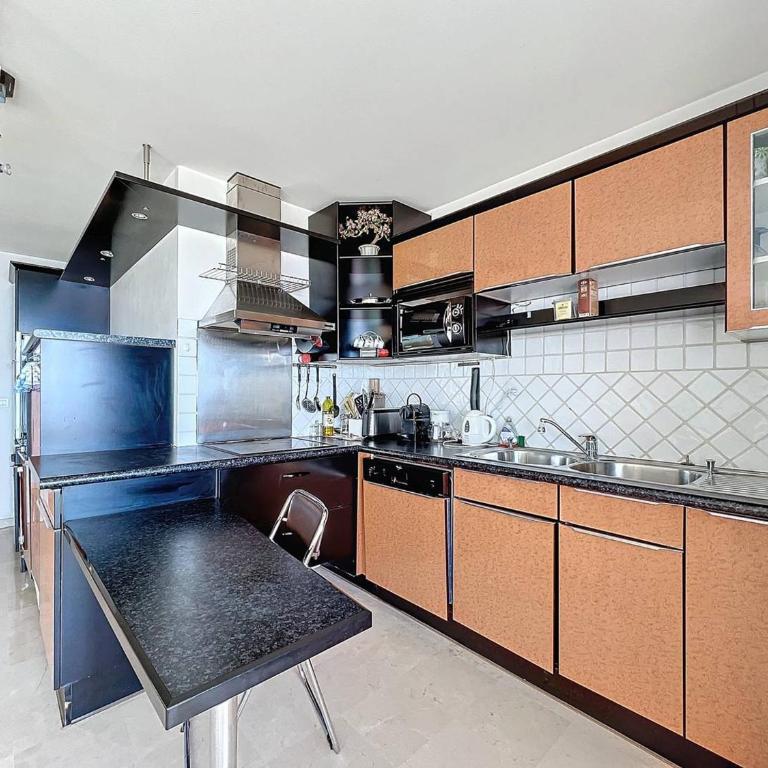 Appartement T3 avec climatisation et parking à La Ciotat (4 pers) - FR-1-770-17 - Apartment - 4
