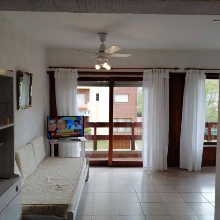 Cómodo departamento a 100 m del mar y bosque - Apartamento de 2 dormitorios - 2