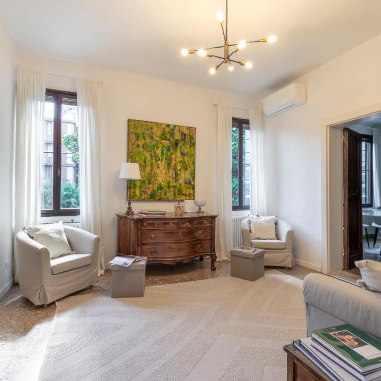 Palazzo Calvi di Coenzo - Padova - Appartamento con 2 Camere da Letto - 1