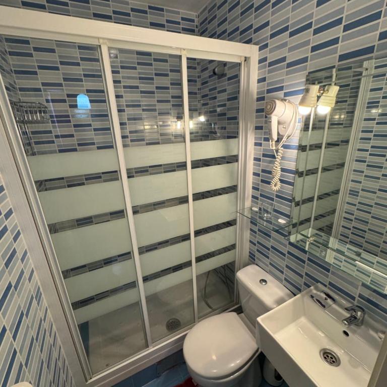Hostal Fuentesol - Chambre Double avec Salle de Bains Privative - 6