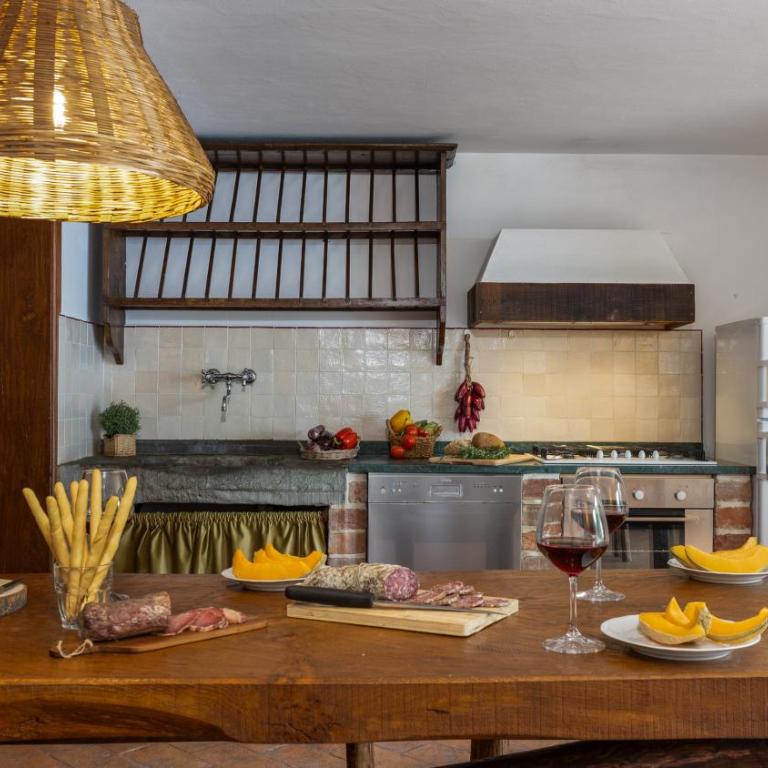 IL ROMITOIO 12, Emma Villas - Six-Bedroom Villa - 55