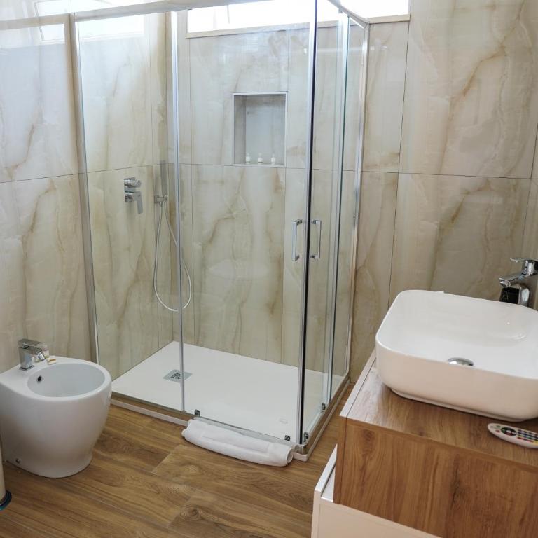 Luxury room - Camera Matrimoniale con Balcone - 4