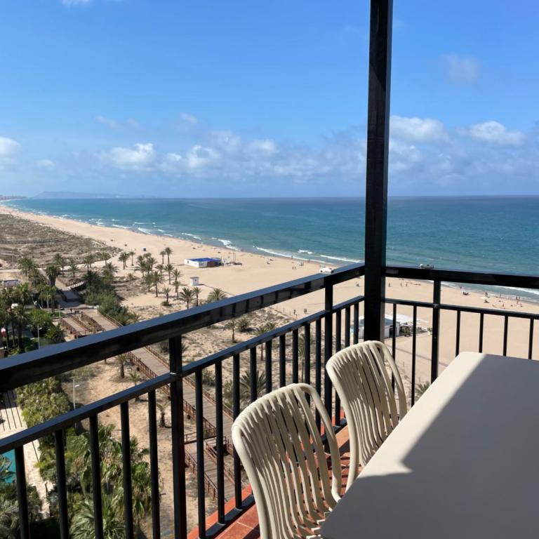 Gandia Boutique Stays - Presidente - Apartamento Premium en primera línea de playa - Apartamento de 3 dormitorios con vistas al mar - 11