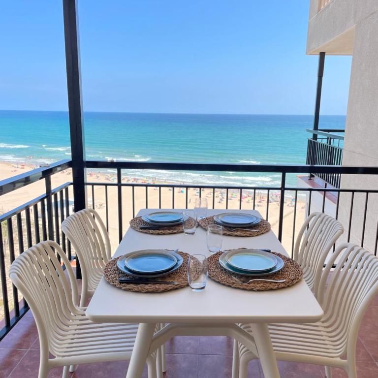 Gandia Boutique Stays - Presidente - Apartamento Premium en primera línea de playa - Apartamento de 3 dormitorios con vistas al mar - 12