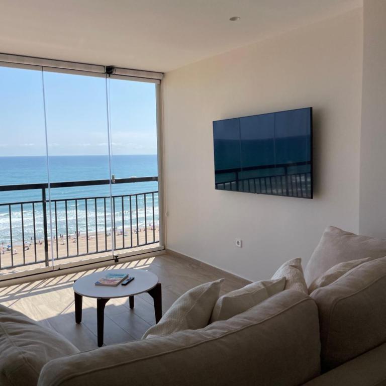 Gandia Boutique Stays - Presidente - Apartamento Premium en primera línea de playa - Apartamento de 3 dormitorios con vistas al mar - 10