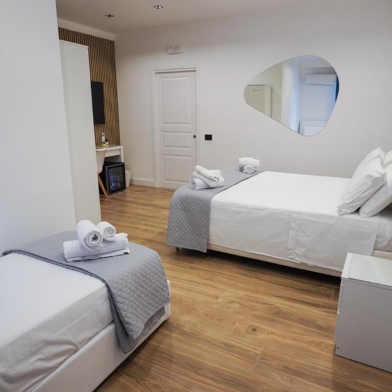 Luxury room - Camera Tripla con Balcone - 10
