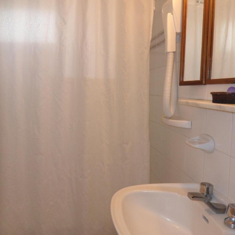 Hotel Montecarlo - Standard Double Room - 6