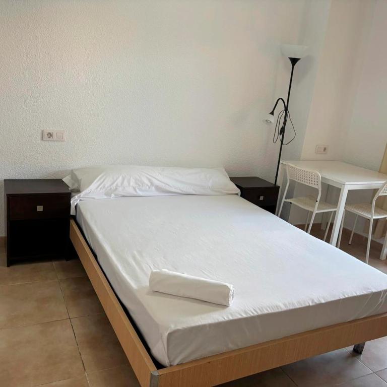 Apartamentos Doña Carmen 3000 - Habitación doble sin cocina - 1