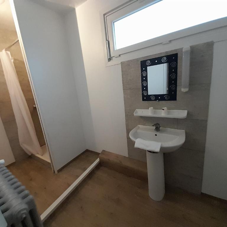 Hotel Au Spatial Centre Gare - Chambre Double Standard - 19