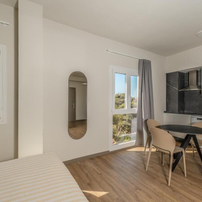 L'Alcor Aparthotel - Deluxe One-Bedroom Apartment - 3