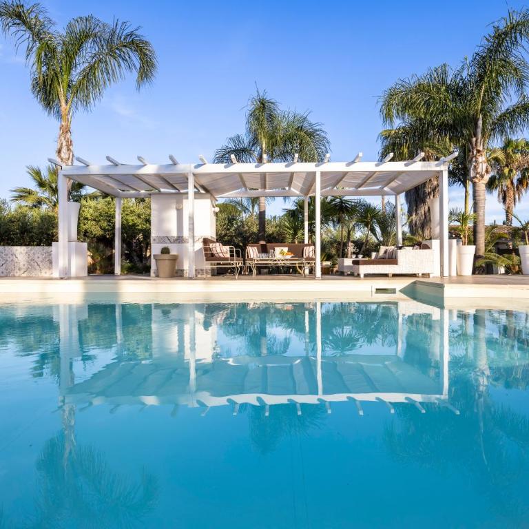 Amazing Villa with pool & Jacuzzi - Villa - 2