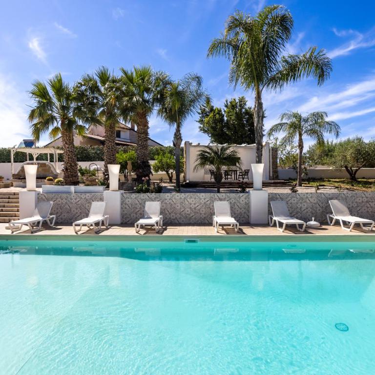 Amazing Villa with pool & Jacuzzi - Villa - 14