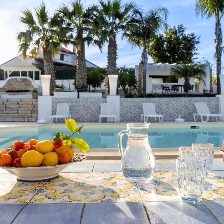 Amazing Villa with pool & Jacuzzi - Villa - 57