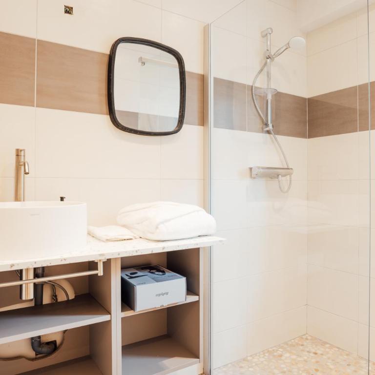 Moho Mountain Home, les animaux fantastiques - Appartement - Vue sur Lac - 13
