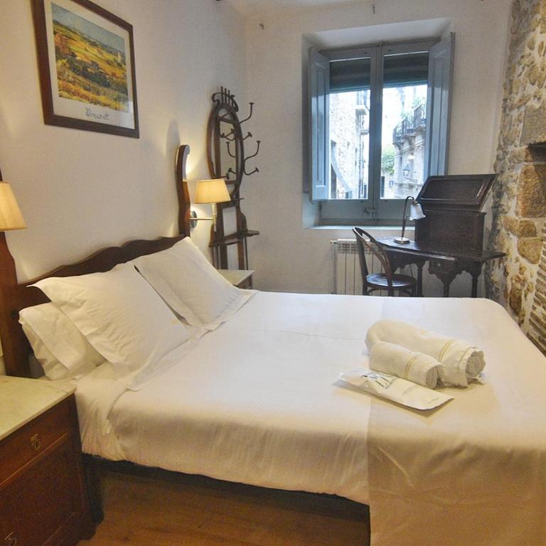 Pensió Bellmirall - Habitación Individual con baño privado externo - 2