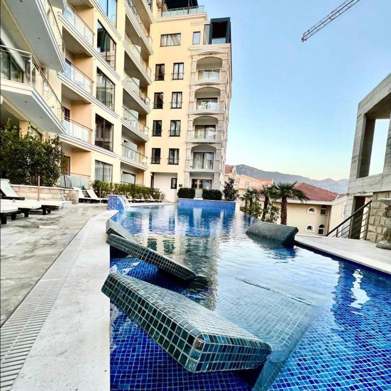 BigMontenegro Dreams - Two-Bedroom Apartment with Pool View - 1