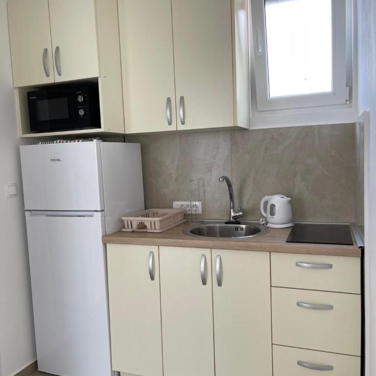 Relax Apartmani - Apartman s 1 Spavaćom Sobom i Pogledom na Bazen - 1
