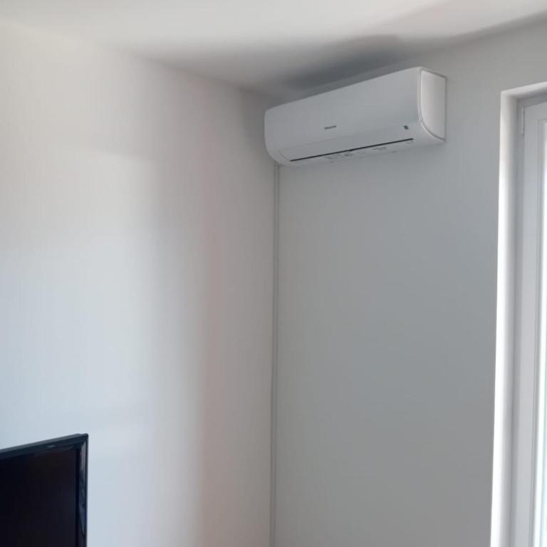 The Urbanite - One-Bedroom Apartment - 10