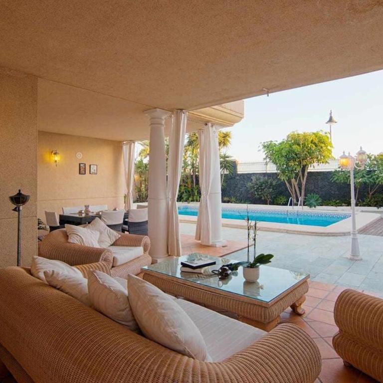 Bayside Concha House - Beachfront Oasis with Heated Pool - Apartamento - 13