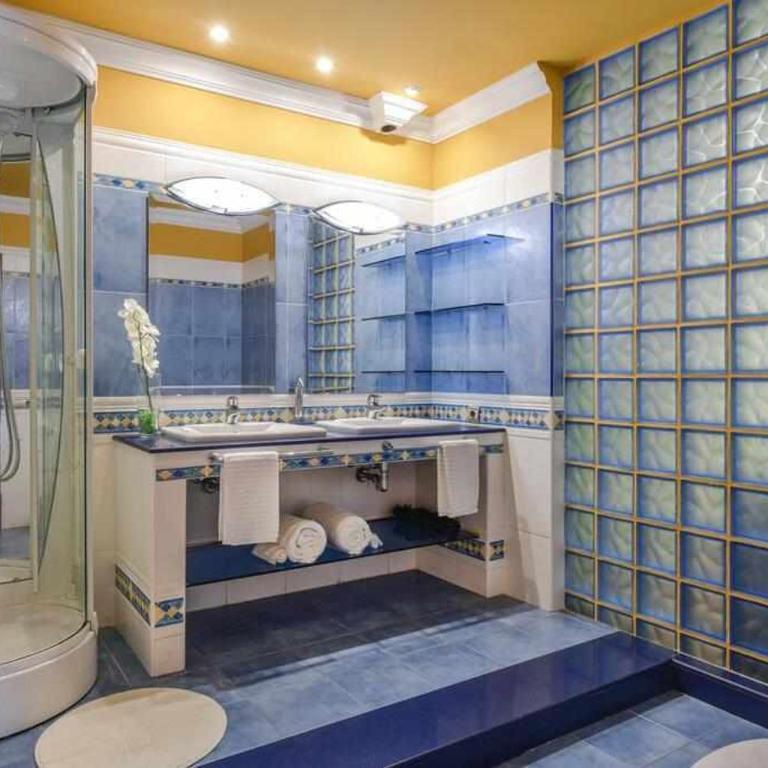 Bayside Concha House - Beachfront Oasis with Heated Pool - Apartamento - 23