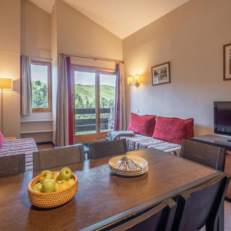 Résidence Pierre & Vacances Le Quartz - Two-Bedroom Apartment Sleeping Alcove (8 People) Mountain View - 8