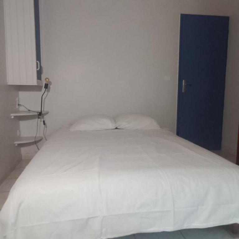 Maison du Lac avec plage privée - Maison 2 Chambres - 5