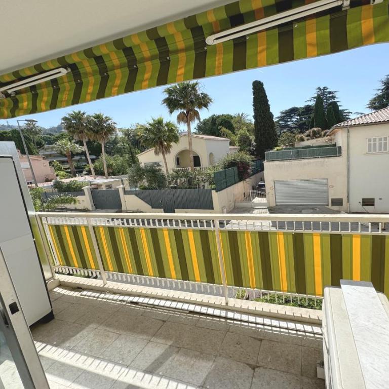 Charming 2 room , 52 m2, very spacious, bright and near sea Martinez hotel - Appartement 1 Chambre - 22