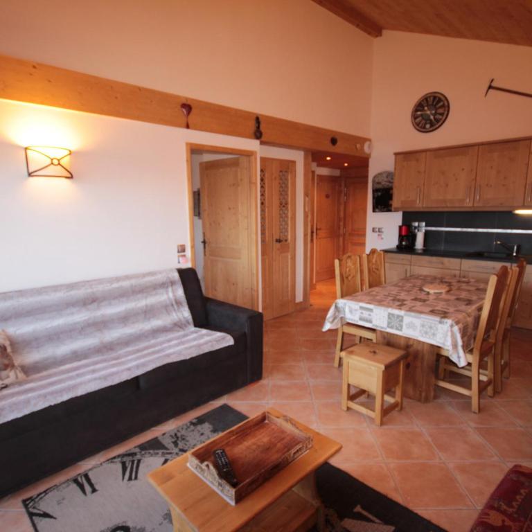 Les Saisies-Bisanne 1500 : Appartement 3 pièces avec accès piscine, parking, animaux admis - Appartement 2 Chambres - 1