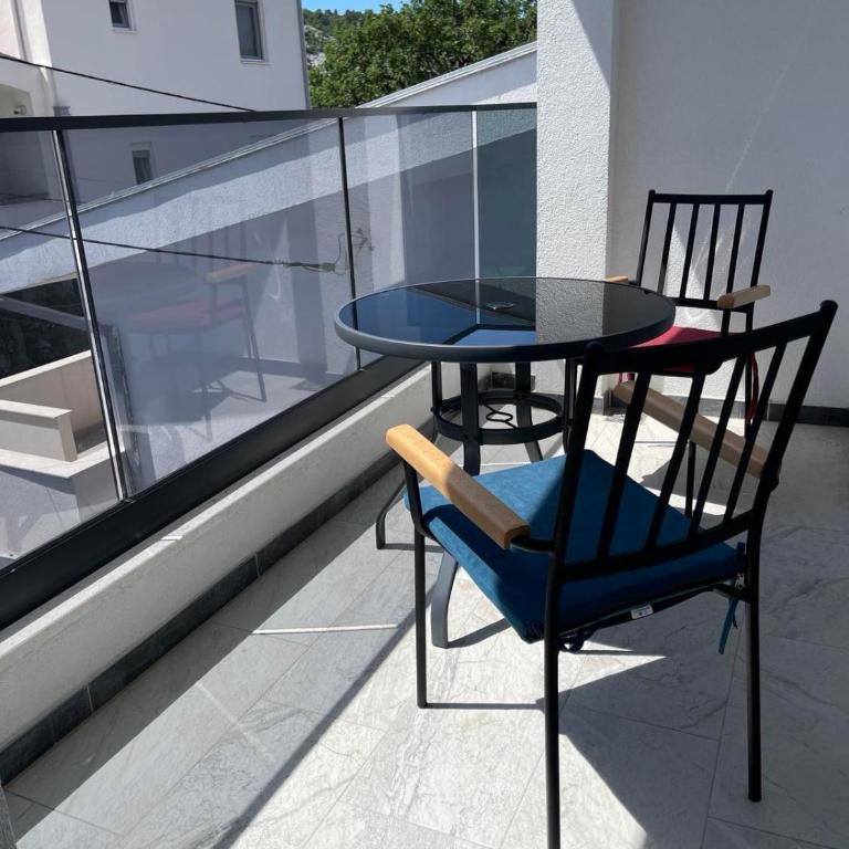 Relax Apartmani - Apartman s 1 Spavaćom Sobom i Pogledom na Bazen - 4