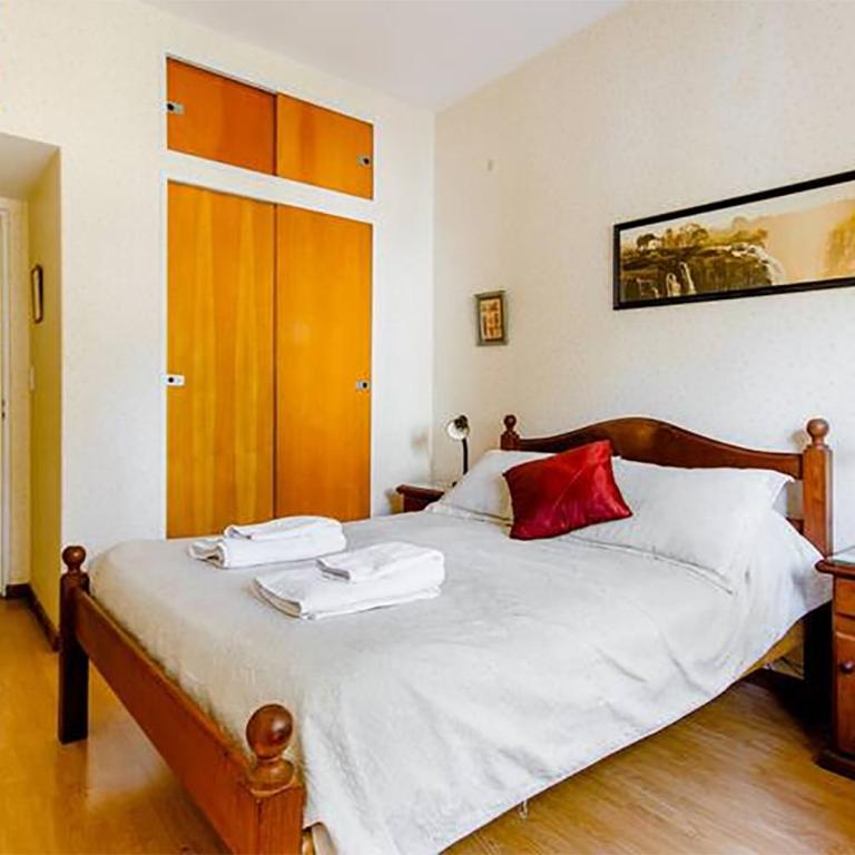 Confortable habitación en Flores - Habitación Doble Estándar con baño compartido - 11