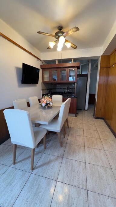 Tranquilo Departamento en Pleno Centro de la Ciudad - Apartamento de 3 dormitorios - 1