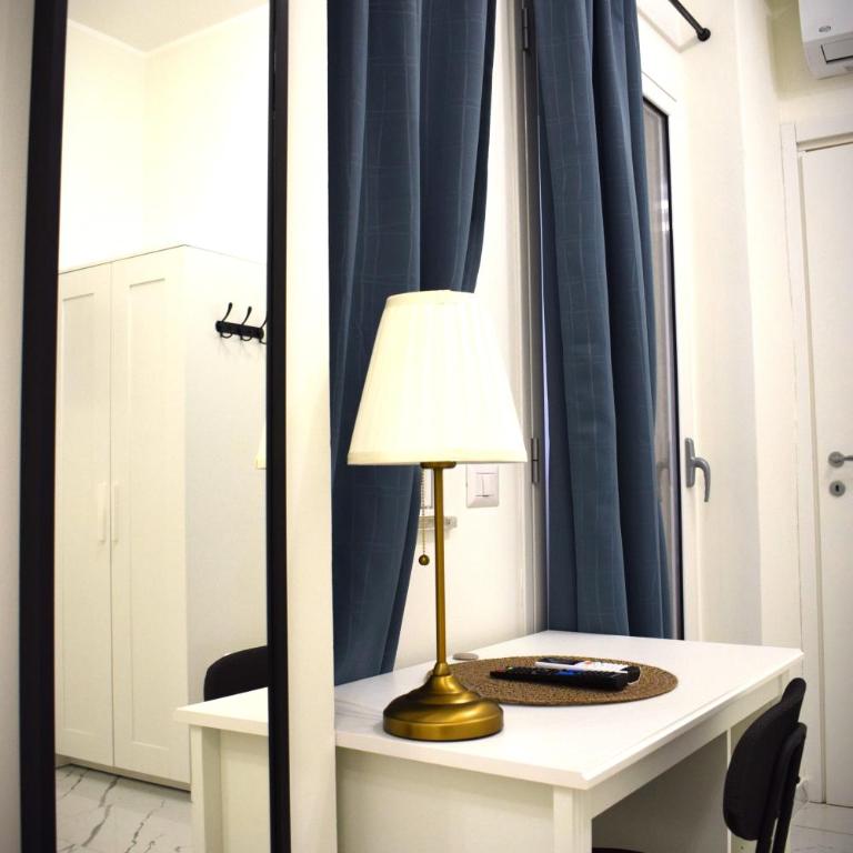 Il Terrazzino di Piazza Verga - Double Room with Balcony - 4