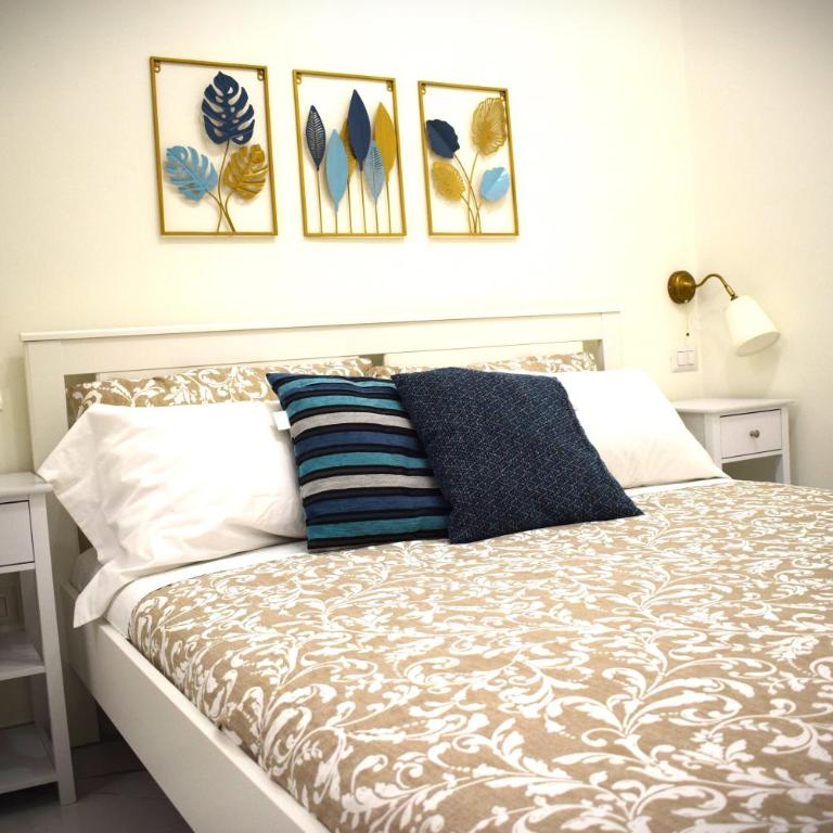 Il Terrazzino di Piazza Verga - Double Room with Balcony - 6