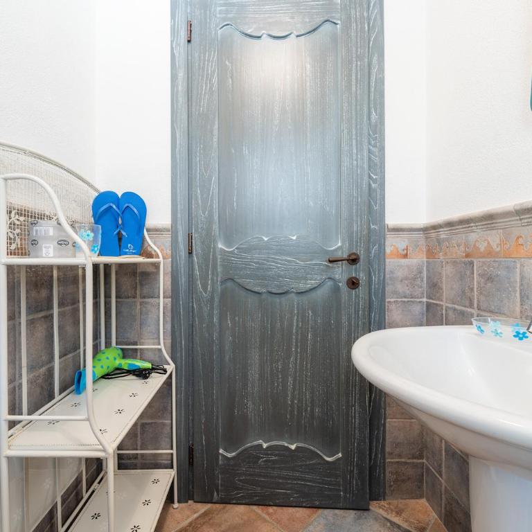 Villa Giorgia, graziosa villa a due passi dal mare - Three-Bedroom House - 13