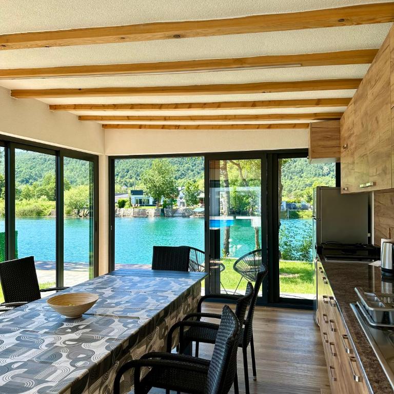 Unavis Residence - Deluxe Villa - 84