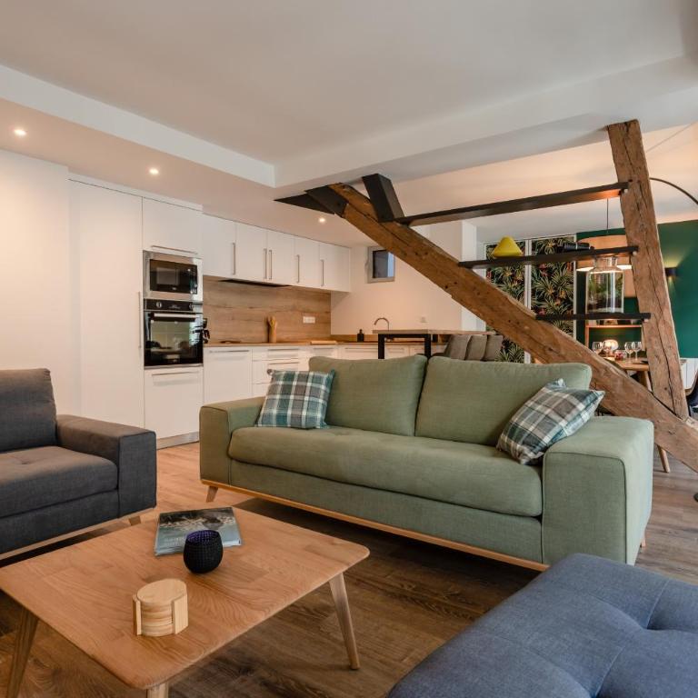 Appartement de charme pour 5P - Two-Bedroom Apartment with Balcony - 1