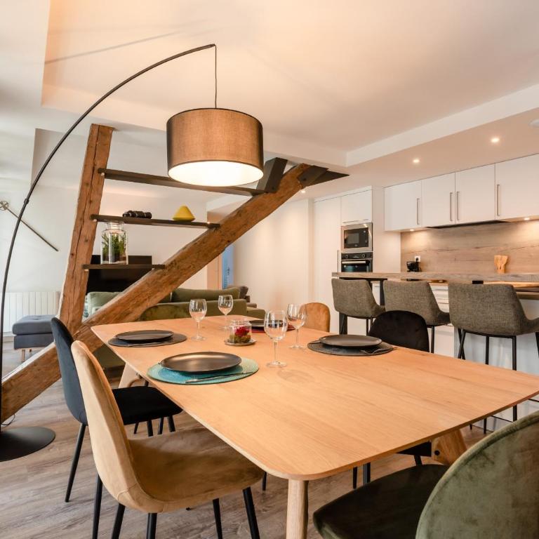 Appartement de charme pour 5P - Two-Bedroom Apartment with Balcony - 10