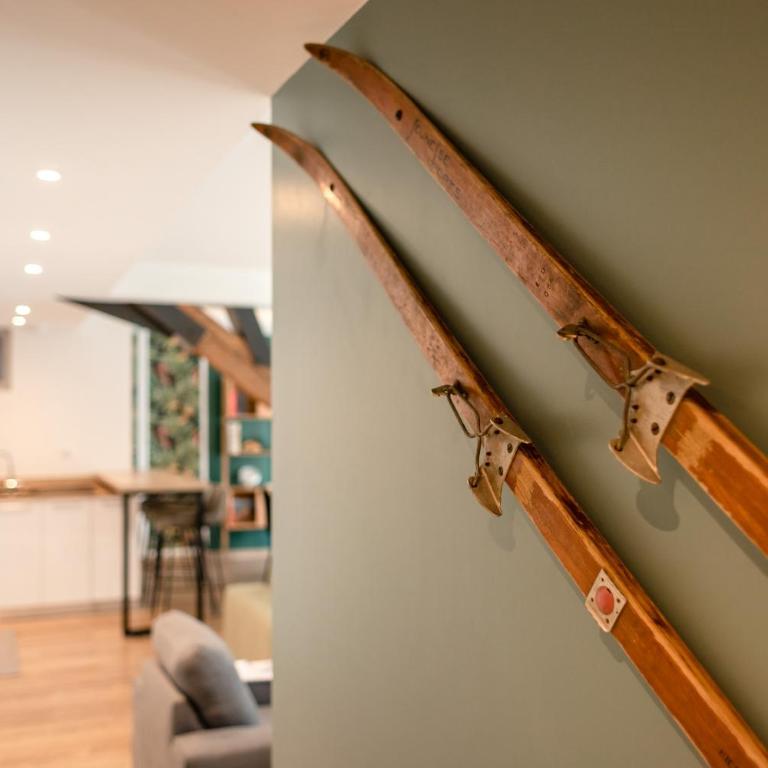 Appartement de charme pour 5P - Two-Bedroom Apartment with Balcony - 26