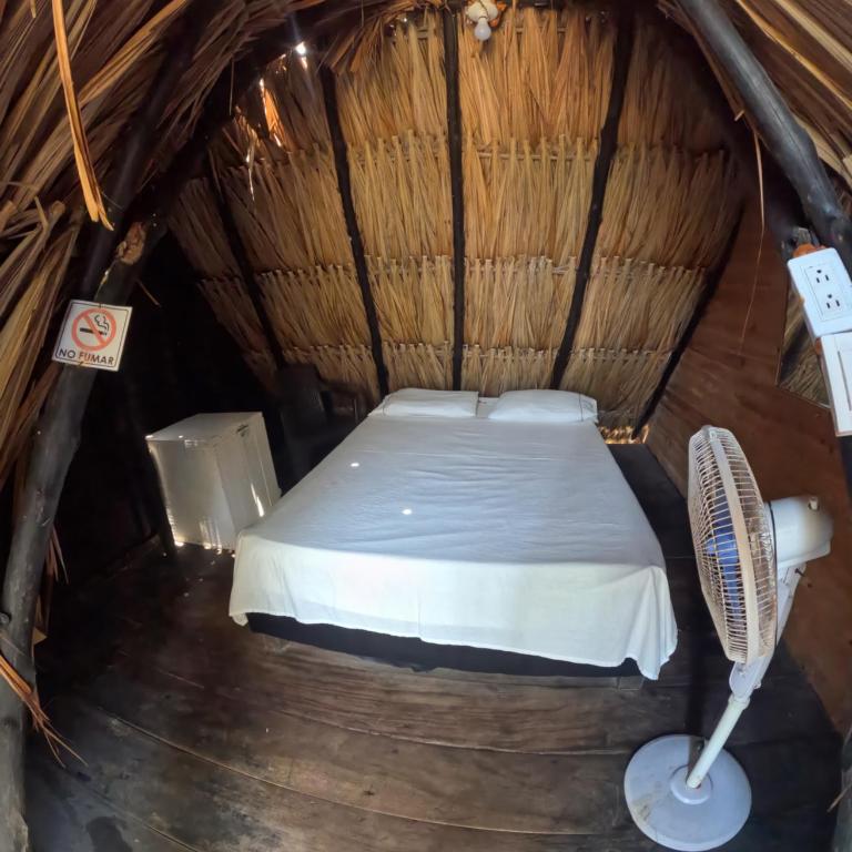 Hugos Place Baru - Double Room with Shared Bathroom - 10