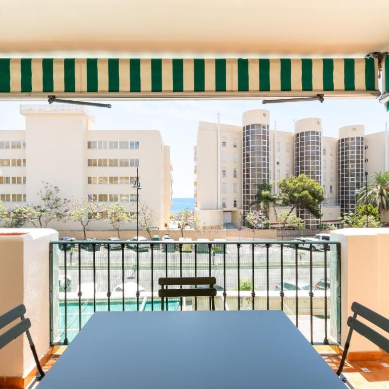 Apartamento Playa Torreblanca - Apartamento de 3 dormitorios con vistas - 2