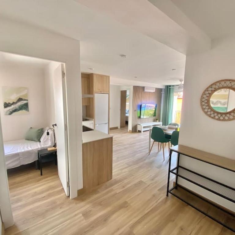Apartamento centro al lado de la Playa - Apartamento de 3 dormitorios - 7