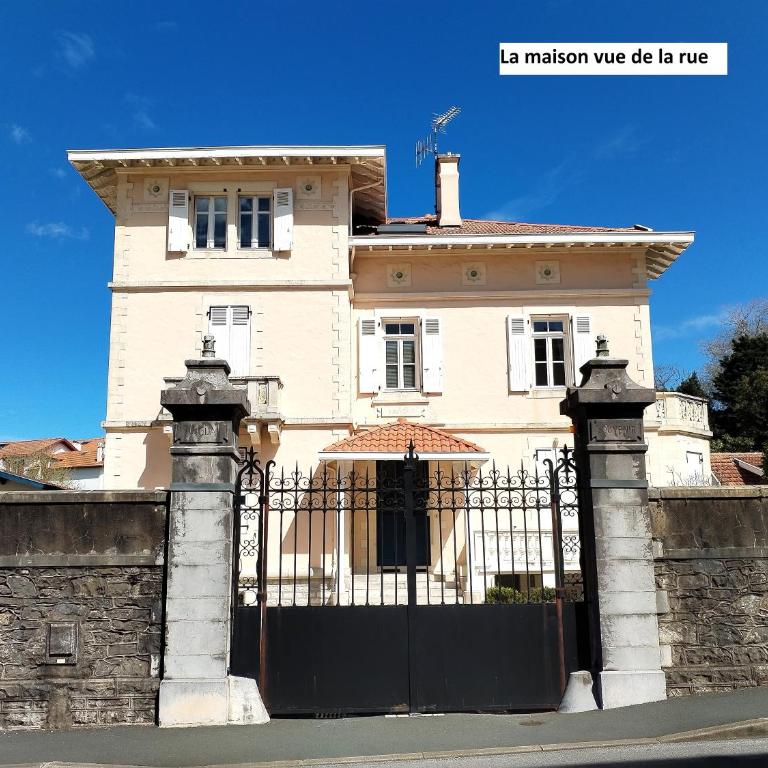 BIARRITZ CENTRE tout à pied parking Wifi - Appartamento con 2 Camere da Letto - 2