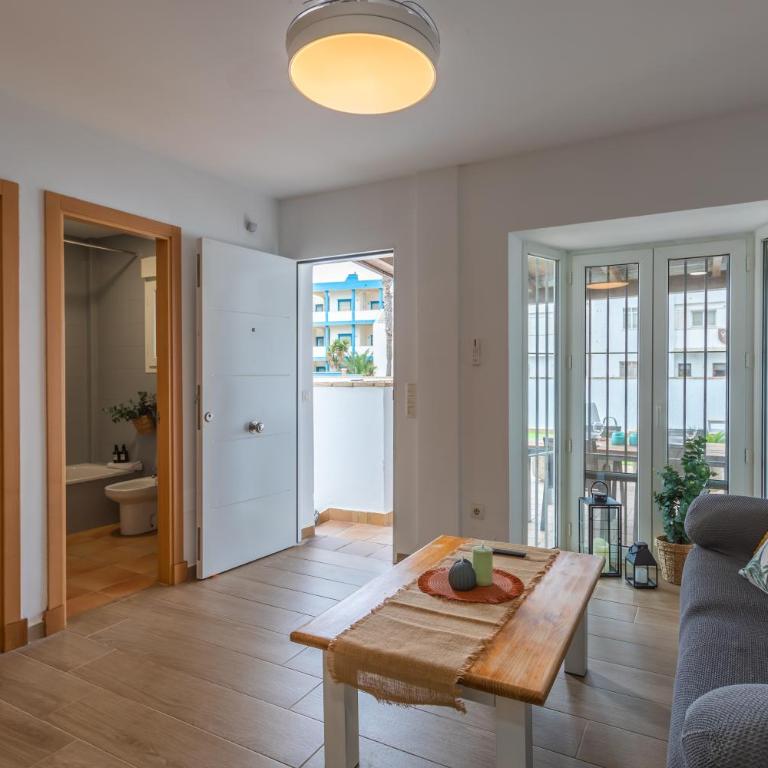 Beach at 30m, great terrace, home office & fibre - Apartamento de 2 dormitorios - 24